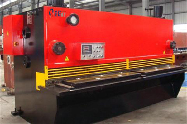 液(ye)壓擺式剪闆機(ji) 液壓(ya)擺式剪闆機