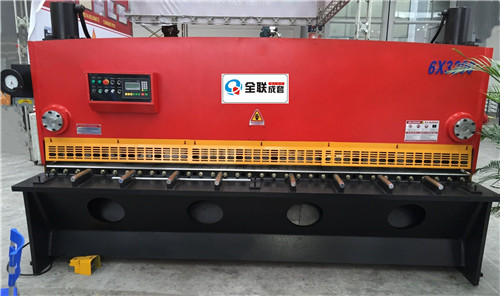 剪(jiǎn)闆機 剪(jian)闆機