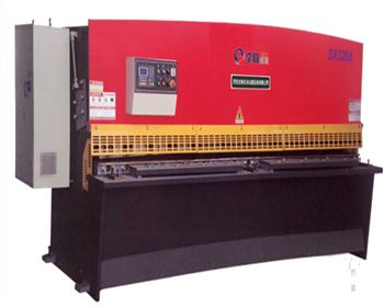 哪(nǎ)些配件(jiàn)是液壓(yā)剪闆機(jī)設備上(shàng)不可缺(que)少的?