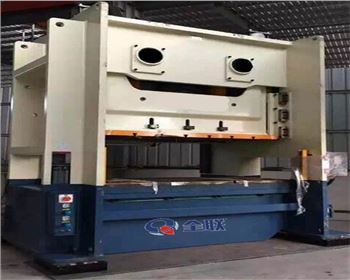 新疆(jiāng)壓力機(ji)