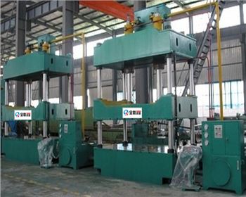 四柱液(yè)壓機安(ān)裝、移機(jī)、維修、改(gǎi)造哪家(jiā)好？